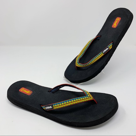 thin strap teva sandals